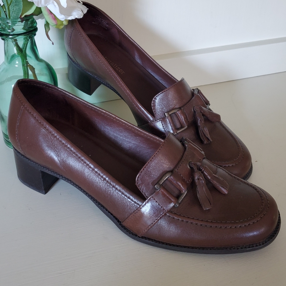 Naturalizer Block Heel Tasseled Loafer